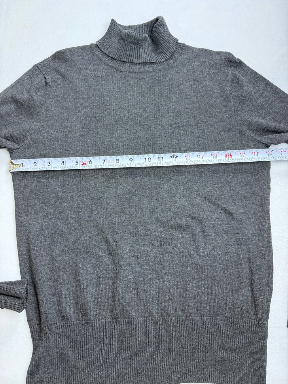 Cupio Gray Turtleneck Sweater Button Cuff Long Sleeve Heather Charcoal Size L - Picture 5 of 7